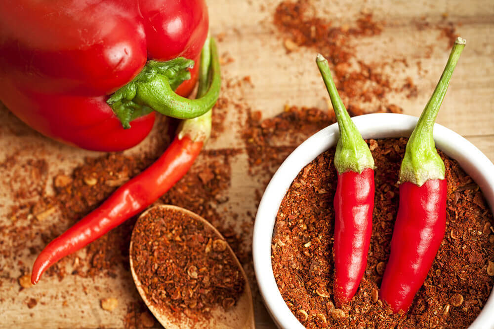 20 Best Paprika Substitutes In a Recipe {Smoked, Sweet} Betony