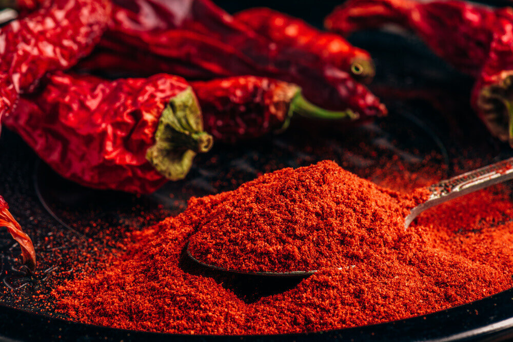 20 Best Paprika Substitutes In a Recipe {Smoked, Sweet} Betony