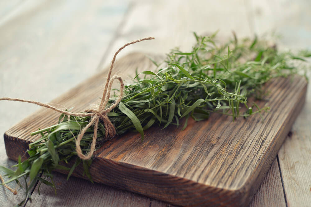10 Substitutes For Thyme To Use In A Recipe (Fresh & Dried Herbs)